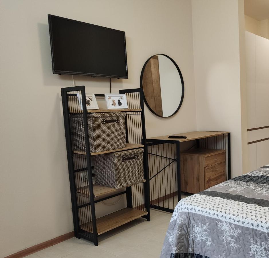 Къмпинг Градина - Апартамент С Две Спални В К-С Черноморска Звезда Apartment Chernomorets Exterior photo